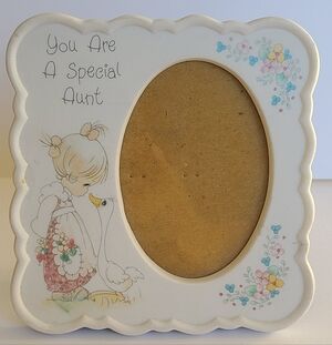 Vintage Precious Moments Special Aunt Gift Collectible Porcelain Photo Frame